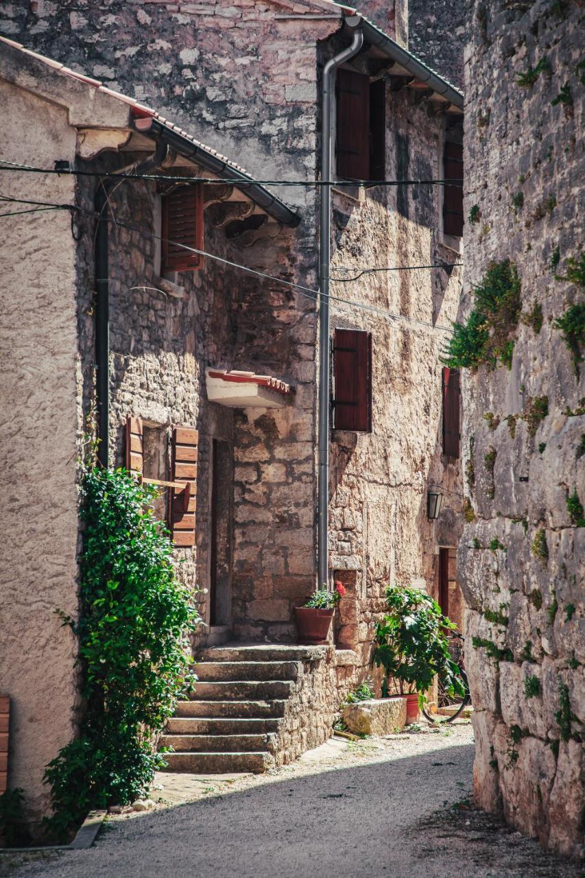 Mon Perin Castrum - Rooms Dado Bale Dış mekan fotoğraf
